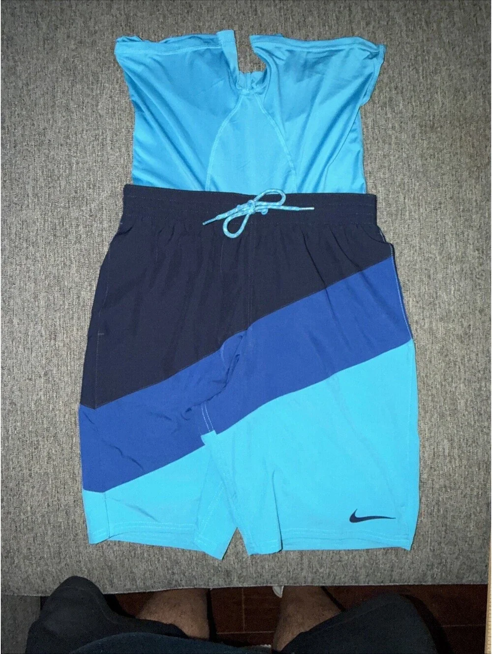 Nike Men’s Small Color Surge Volley Swim Shorts Blue Lightning NESSD470-480 NWT